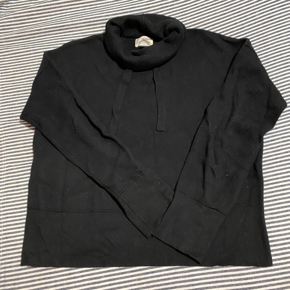 Universal thread sweater - Picture 1 of 4